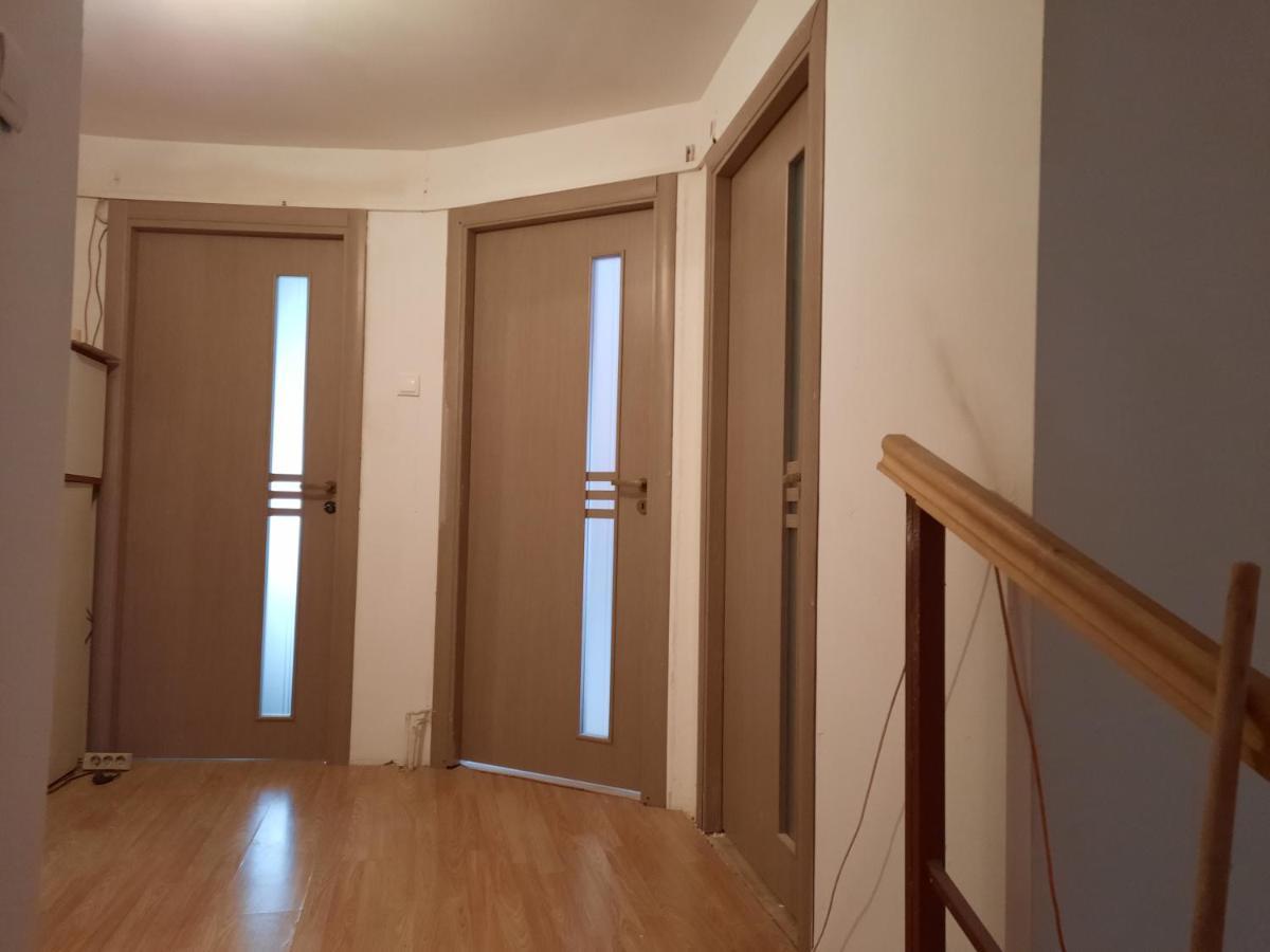 Casa Adrian Camere Centru Vechi Brasov Luaran gambar